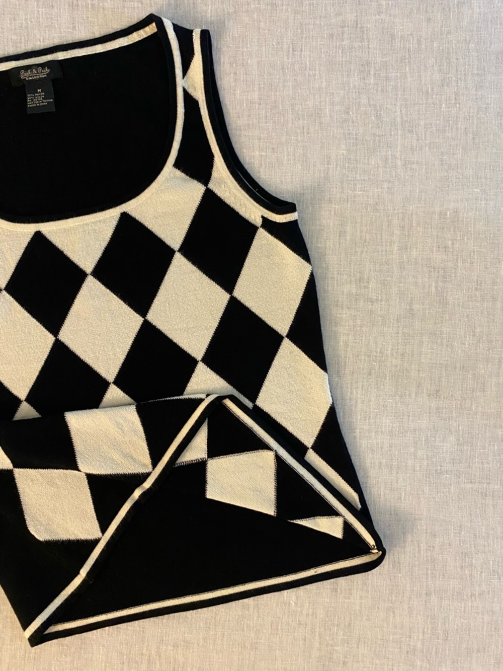 Preppy Tank Top 📓♠️🗝️ - Picture 5 of 6